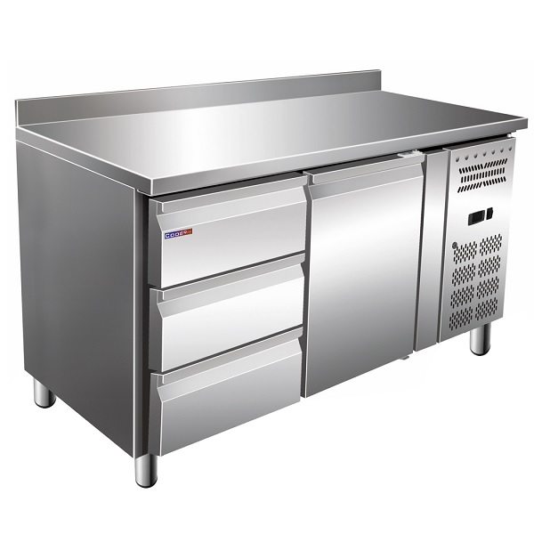 Стол с охлаждаемым шкафом COOLEQ GN2230TN бортик 3 ящика+1 дверь (1360х700х860 мм)